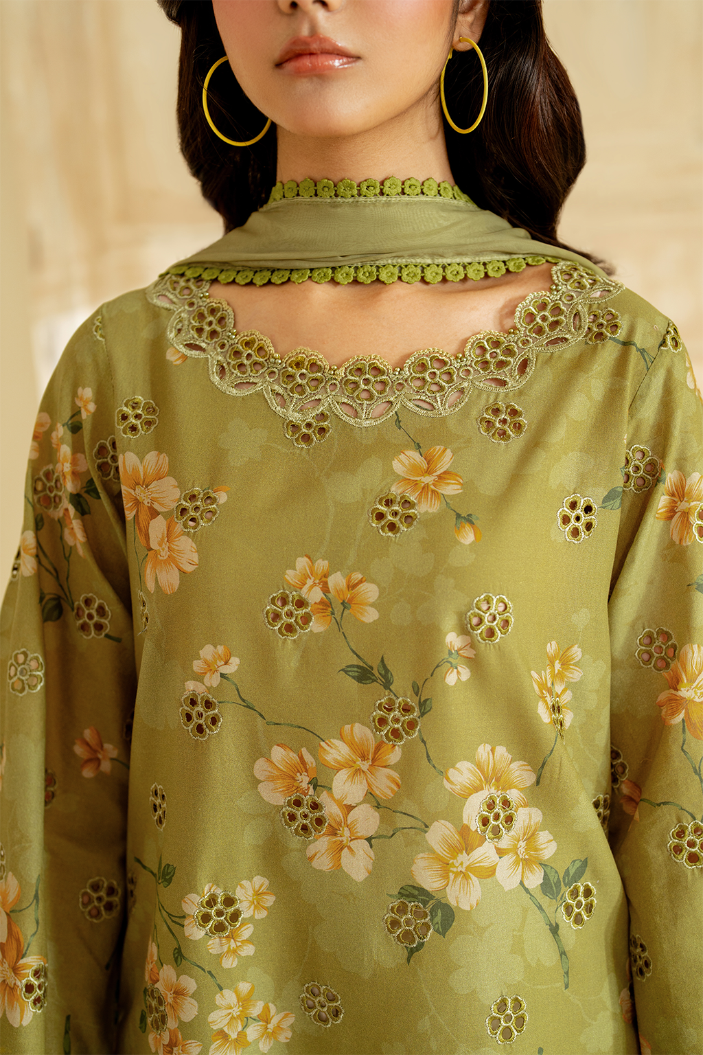 Unstitched 3 Pec Digital Printing & Embroidered Lawn Suit With Printed Polly Lawn Dupatta