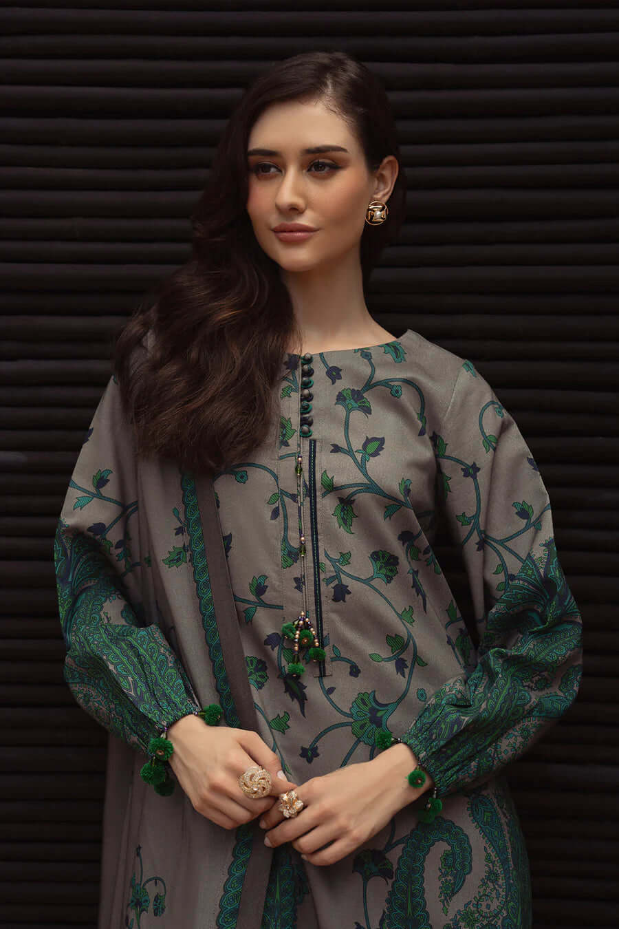 Unstitched 3 Piece Digital Printed Khaddar Suit With Digital Printed Khaddar Dupatta
