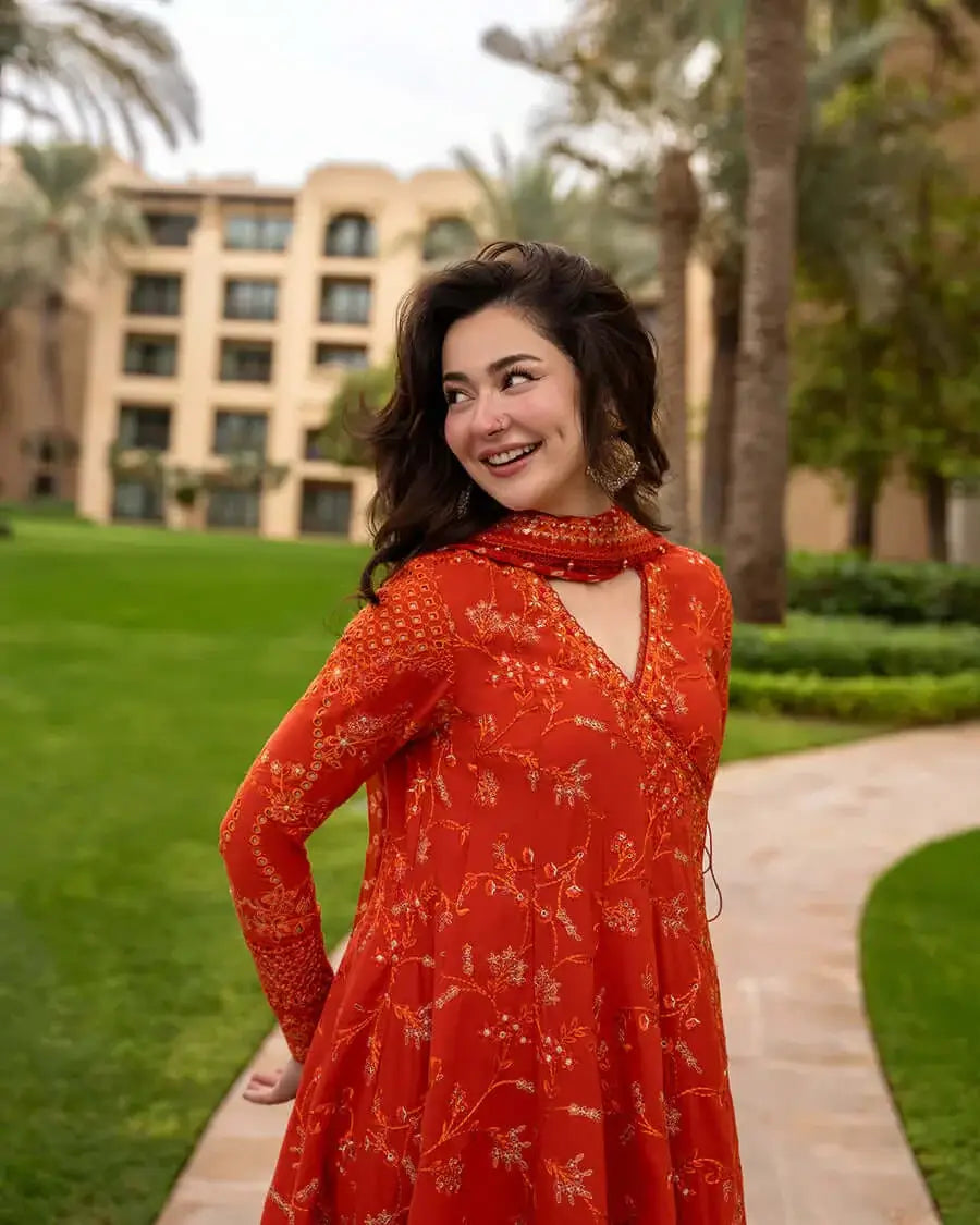 Unstitched 3 Pec Fully Embroidered Lawn Frock With Printed Dupatta And 4 sided Lace