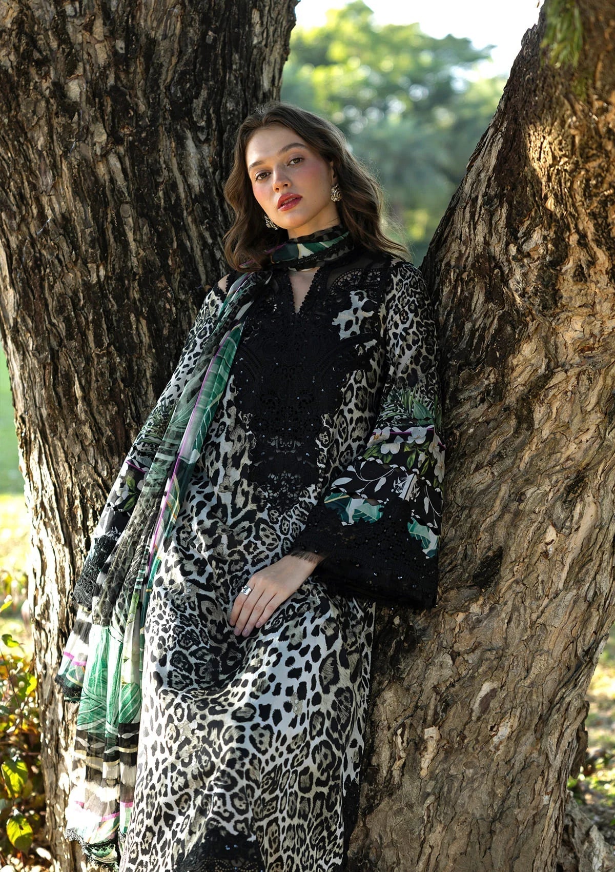 Unstitched 3 Piece Digital Printed Lawn Suit with Printed Lawn Dupatta