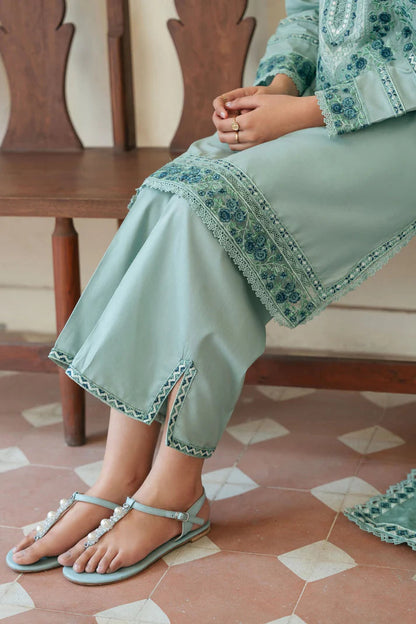 Unstitched 3 Pec Fully Embroidered Lawn Suit With Embroidered Lawn Dupatta