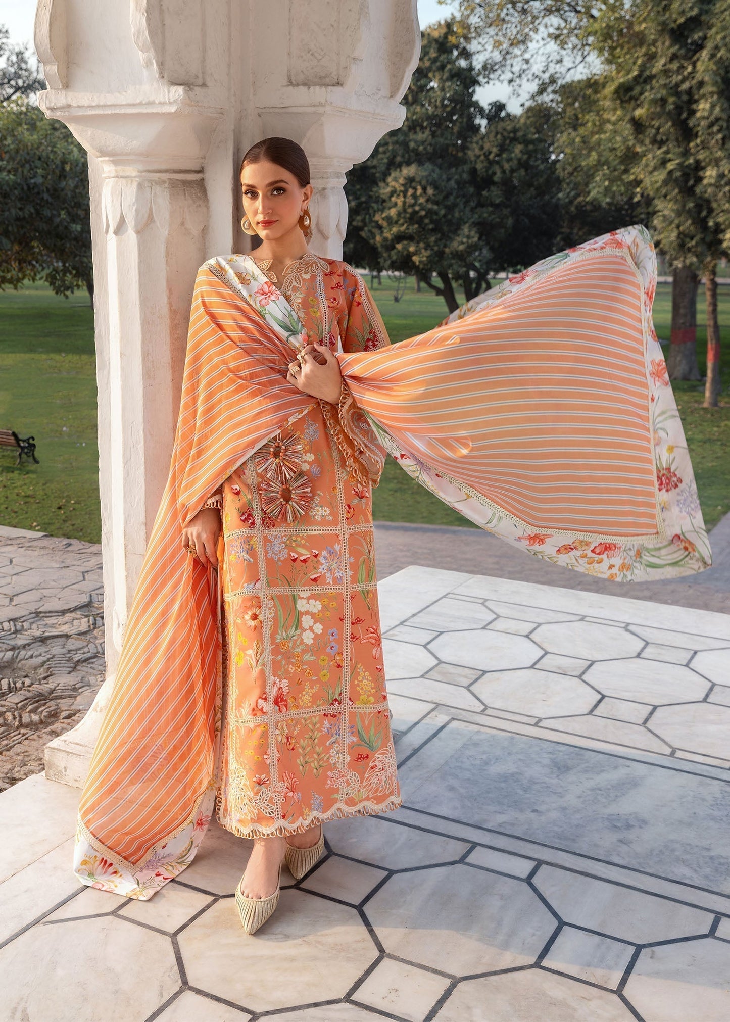 Unstitched 3 Pec Digital Printing & Embroidered Lawn Suit With Printed Polly Lawn Dupatta